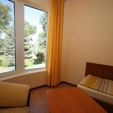 Continental 2* Китен