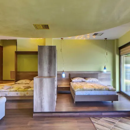 Continental Хотел 2*