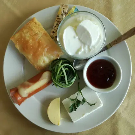 Continental Хотел